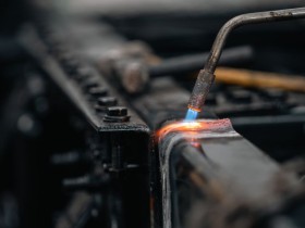 焊工出国打工需要什么条件和手续?