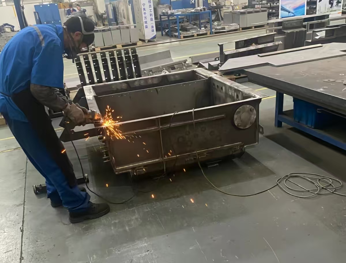 焊工找工作,日结和月结哪个更划算?